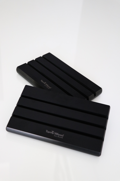 Stojan na prkénka 20,5×12 – Černý